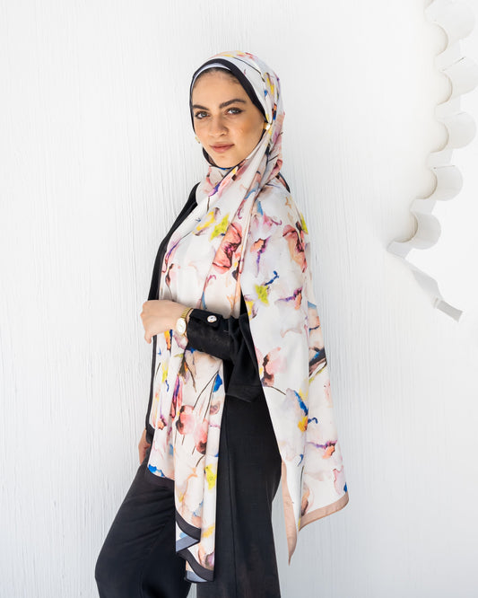 Bloomy canvas in satin